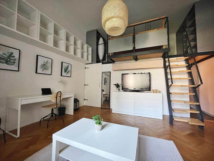 Stefanka Apartment Old Town Pozsony Kültér fotó